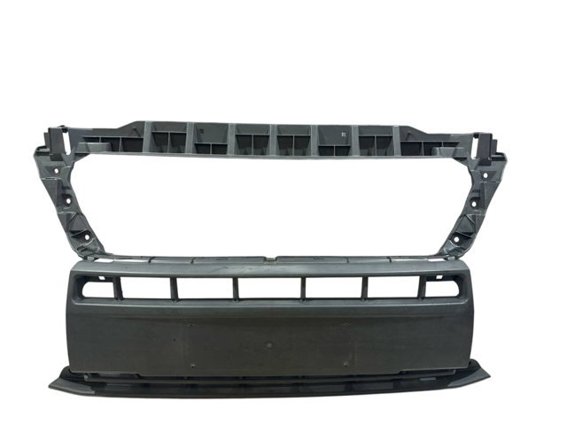 Центр переднього бампера 735619717 FIAT