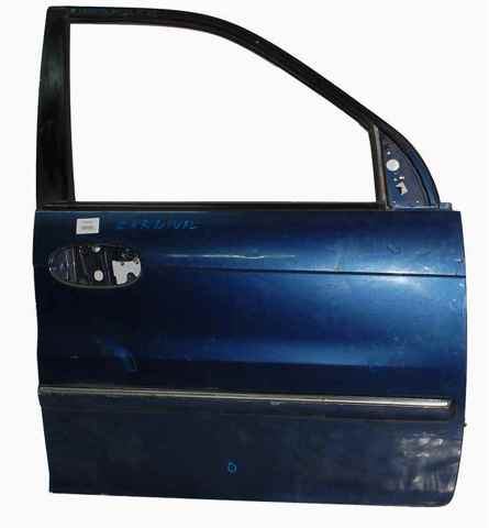 Пасажирські передні двері 760044D010 HYUNDAI