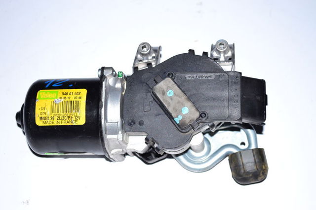 Мотор склоочисника передній 7701066449 RENAULT