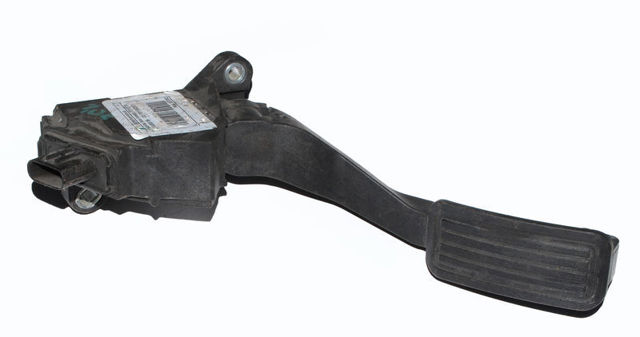 Підаль газу Тойота Яріс