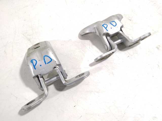 Петля задніх правих дверей 79420D8000 HYUNDAI