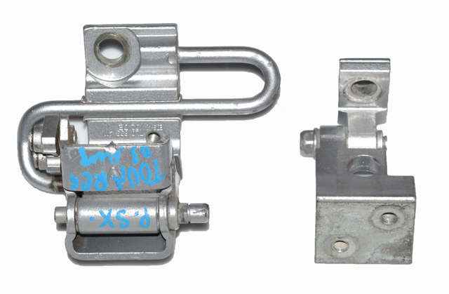 Петля задніх лівих дверей 7L0833401 VAG