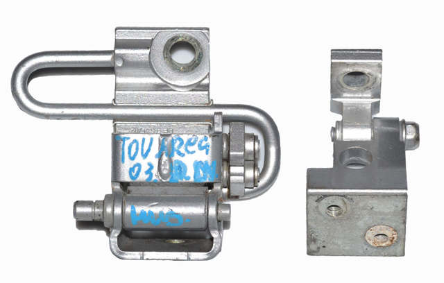 Петля задніх дверей, правих 7L0833412A VAG