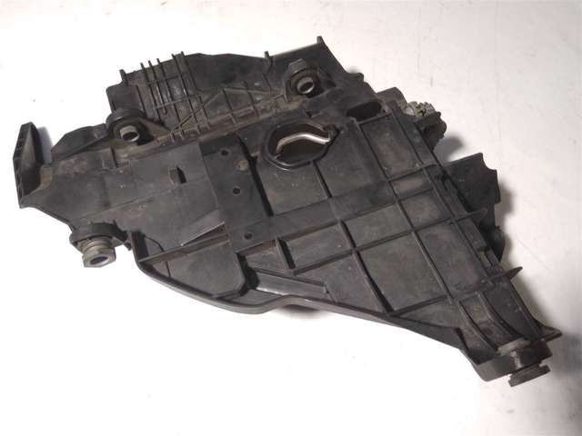 Кріплення фари передньої, лівої 7L6941613C VAG
