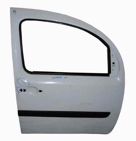 Пасажирські передні двері 801005962R RENAULT