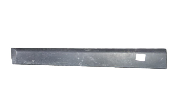 Накладка передньої лівої двері 808779182R RENAULT