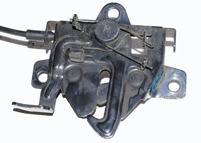 Замок кришки капота 811302L000 HYUNDAI