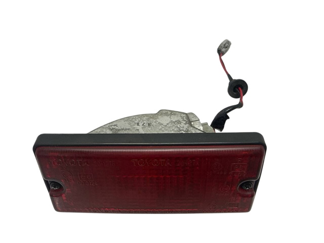 Фара протитуманна задня 8122042030 TOYOTA