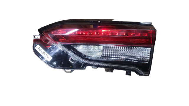 Ліхтар задній внутрішній правий 8158142080 TOYOTA