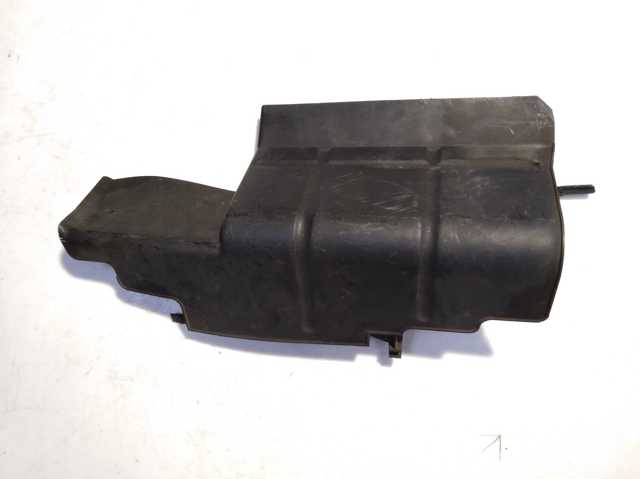 Повітропровід / дефлектор радіатора, правий 8200010150 RENAULT