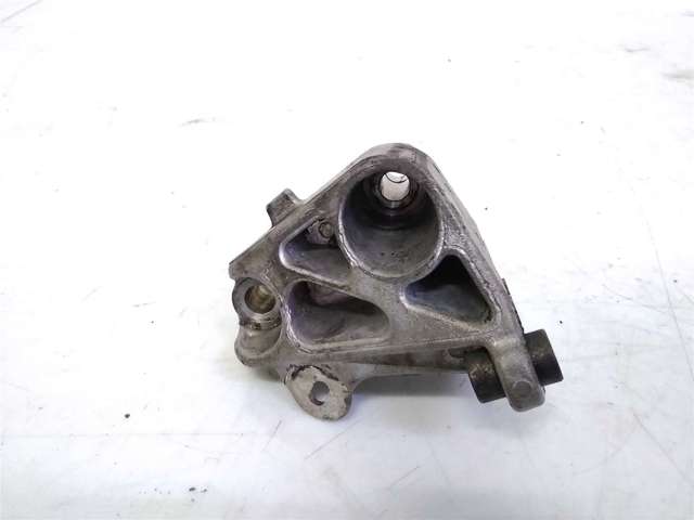 Кронштейн паливного насосу ПНВТ 8200193773 RENAULT