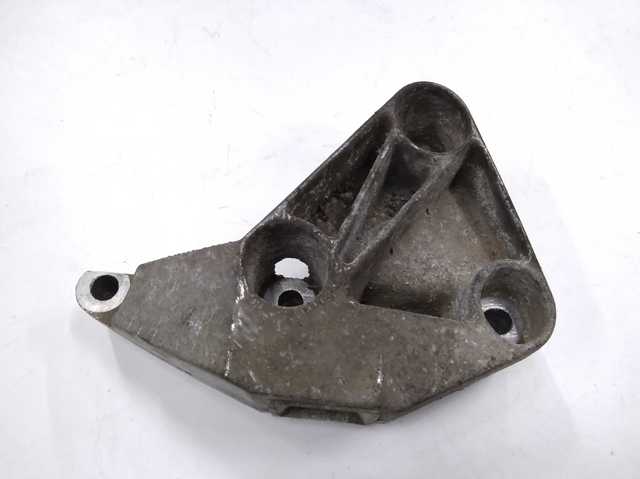 Права подушка двигуна 8200437464 RENAULT