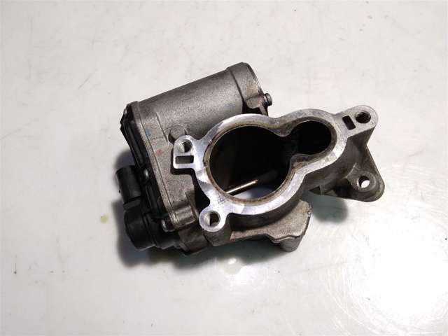 Клапан EGR рециркуляції газів 8200693739 RENAULT