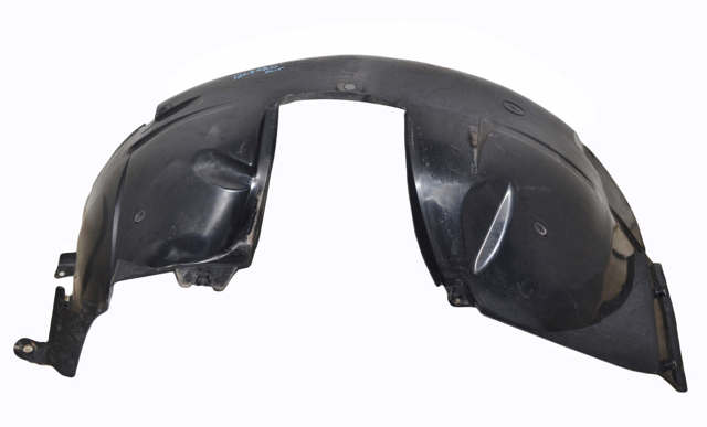 Підкрилки передні праві 8200735437 RENAULT