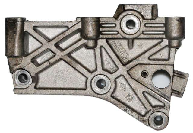 Кронштейн подушки (опори) двигуна, верхній 8200871583 RENAULT