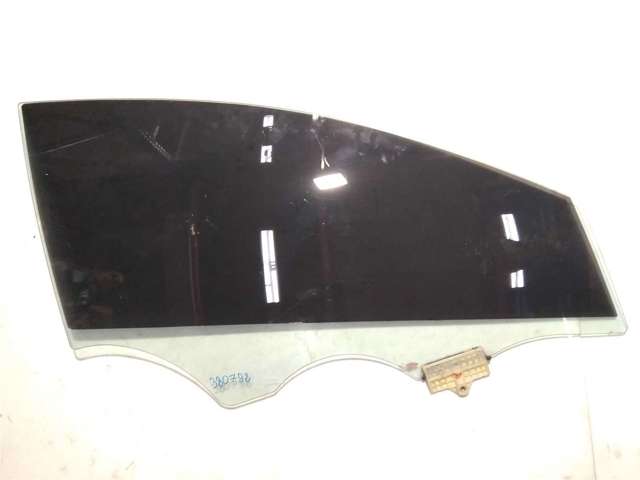 Скло передніх дверей, правих 82420C2000 HYUNDAI