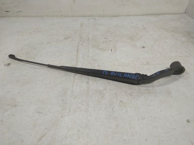 Важіль двірника 8250A586 MITSUBISHI