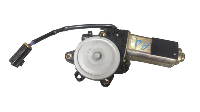 Мотор склопідйомника дверей задніх, правих 827302S721 NISSAN