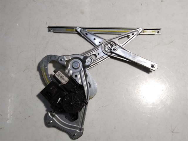 Мотор склопідйомника дверей задніх, лівих 827310166R RENAULT