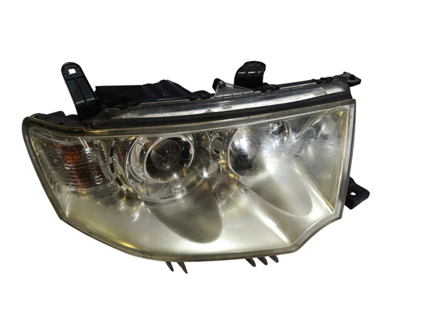 Фара передня права 8301C032 MITSUBISHI