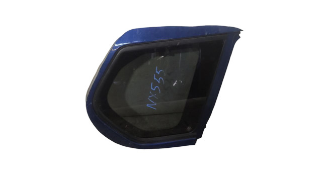 Скло кузова/багажного відсіку, праве 83300JG100 NISSAN