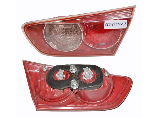 Акция ліхтар внутрішній правий седан червоний mitsubishi lancer x 07- 8330A112