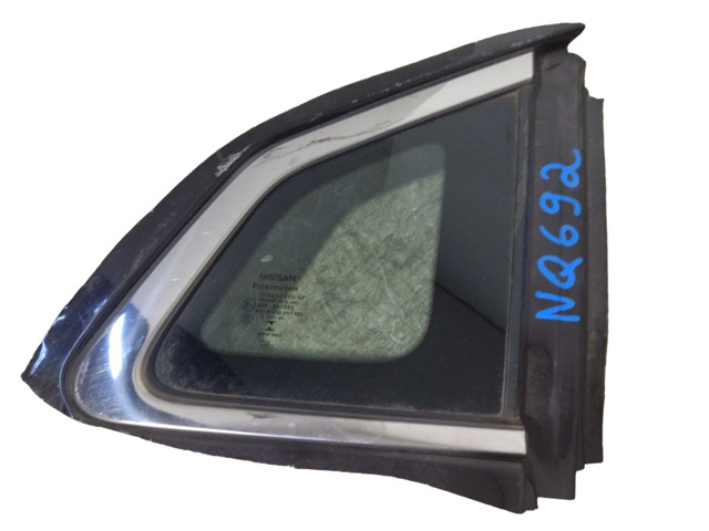 Стукло багажника, праве 833124EA1A NISSAN
