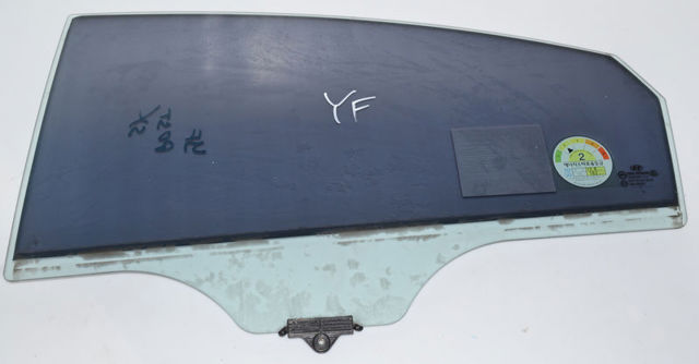 Скло задніх дверей, лівих 834103S000 HYUNDAI