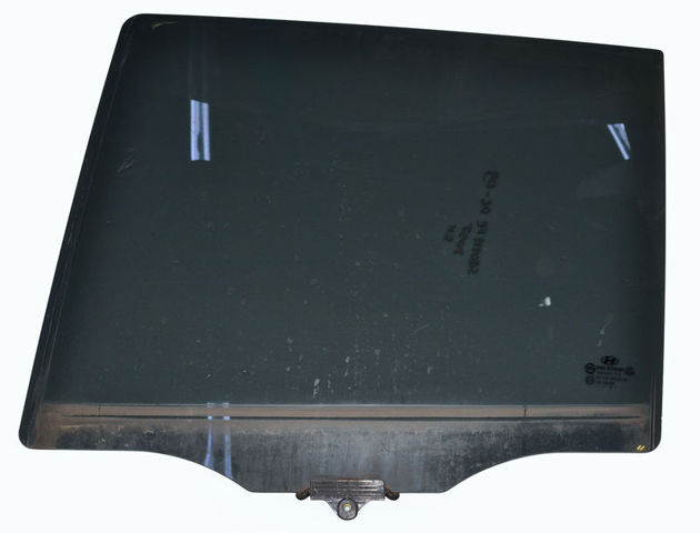 Скло заднє ліве 834112B020 HYUNDAI