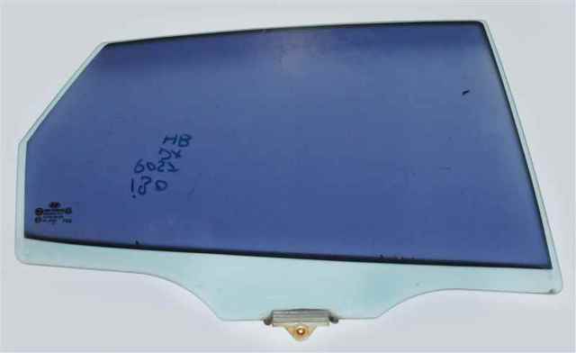 Скло заднє праве 834202L010 HYUNDAI