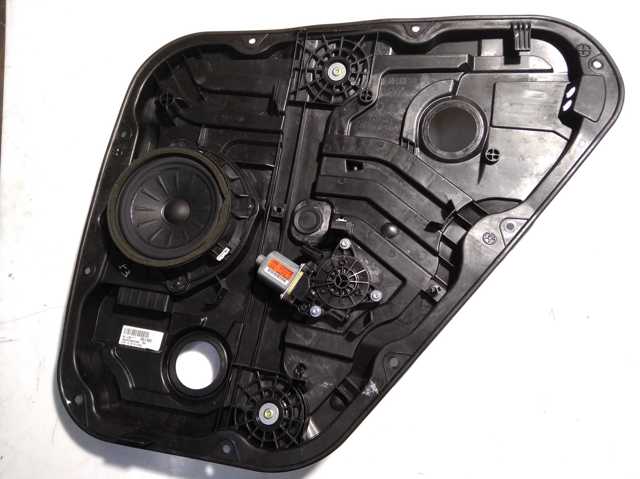 Мотор склопідйомника дверей задніх, правих 83460D3000 HYUNDAI