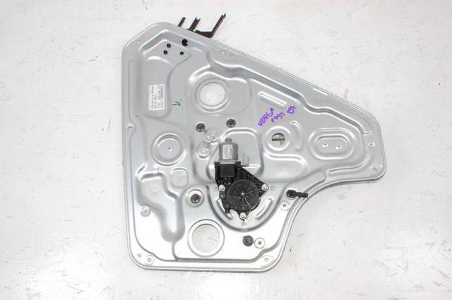 Склопідйомник задніх правих дверей 834811P010 HYUNDAI
