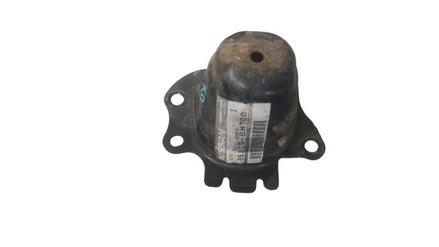 Кронштейн бампера заднього, правий 852138H700 NISSAN