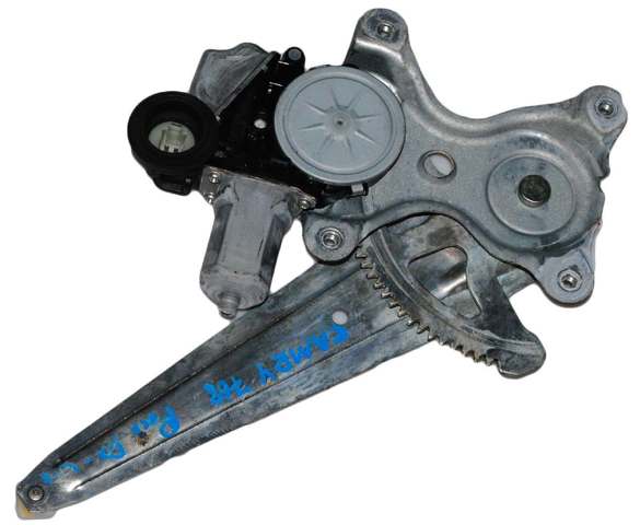 Гальмо дискове переднє 8572006060 TOYOTA