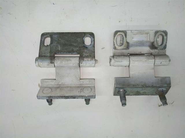 Петля задніх багажних, 3/5 -х дверей 871573 PEUGEOT