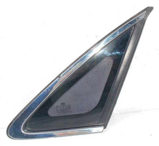 Скло багажного відсіку, праве 878203L000 HYUNDAI