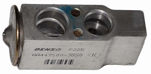 Клапан TRV, кондиціонера 8851502420 TOYOTA