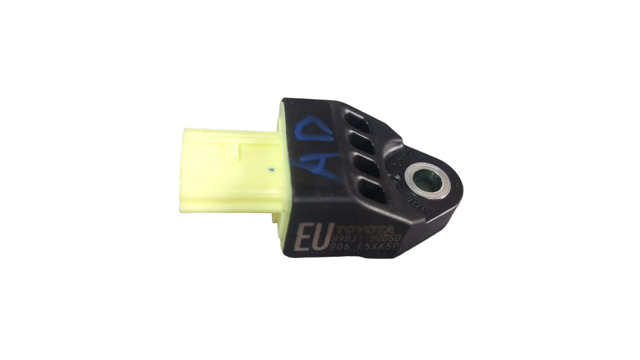 Датчик AIRBAG передній 8983160050 TOYOTA