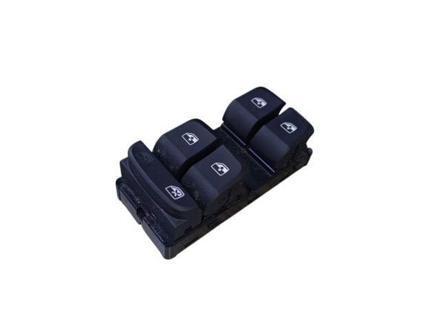 Центральна кнопка підйомника стекол 8V0959851F VAG