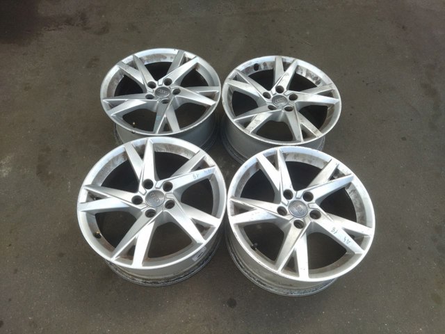 Диски колісні литі (легкосплавні, титанові) 8W0601025K VAG