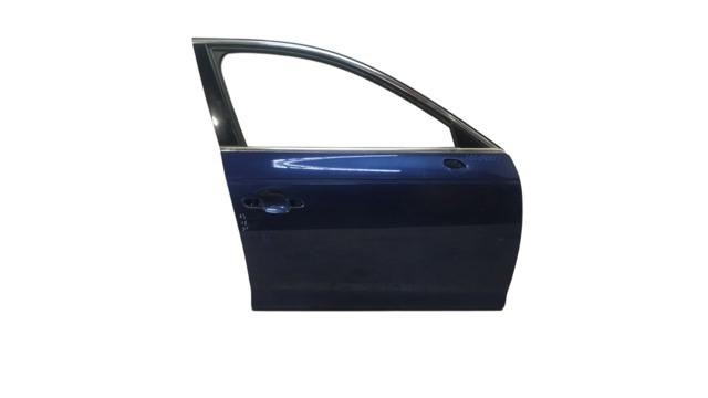 Пасажирські передні двері 8W0831052D VAG