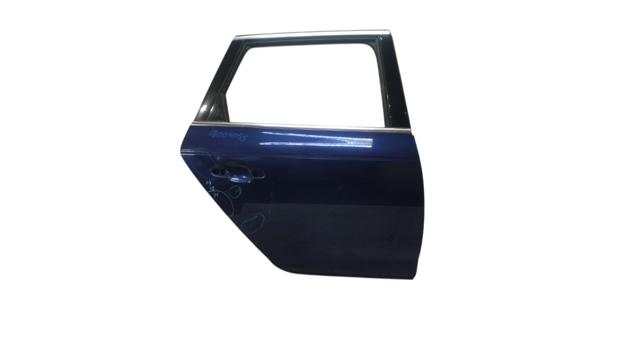 Двері пасажирські задні праві 8W9833052E VAG
