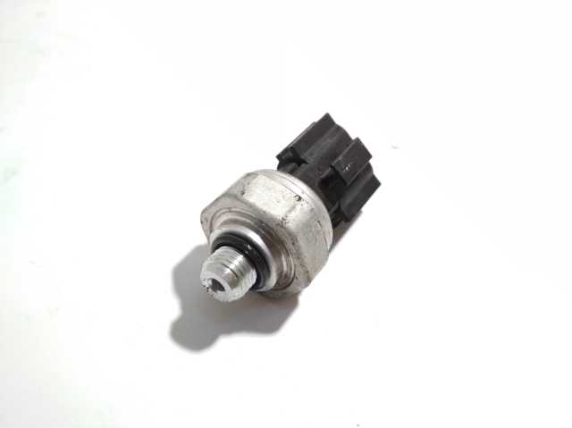 Клапан тиску кондиціонера 9213124900 NISSAN