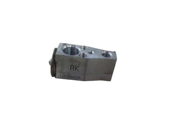 Клапан TRV, кондиціонера 922001FA1A NISSAN