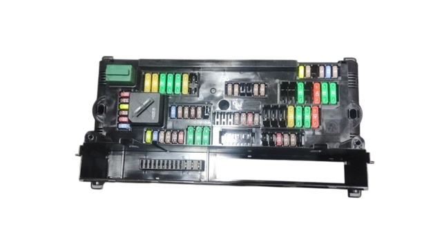 Коробка запобіжників 9315150 BMW