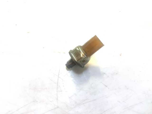 Датчик тиску палива 9676643880 PEUGEOT