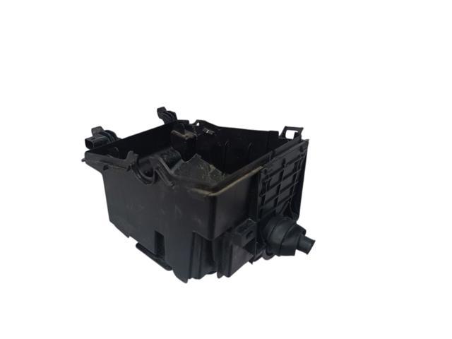 Корпус блока запобіжників 9804681980 PEUGEOT