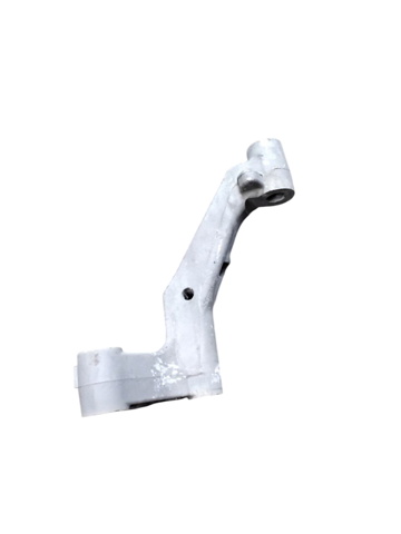 Кронштейн передньої балки 9805584980 PEUGEOT