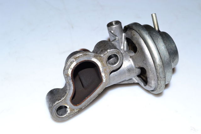 Клапан EGR рециркуляції газів A1121400060 MERCEDES