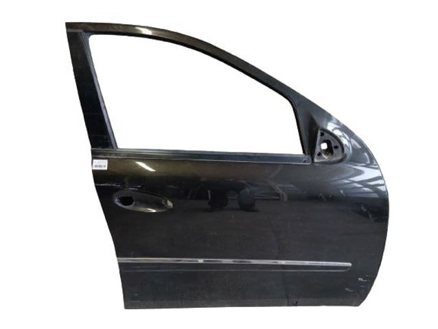 Пасажирські передні двері A1647200205 MERCEDES